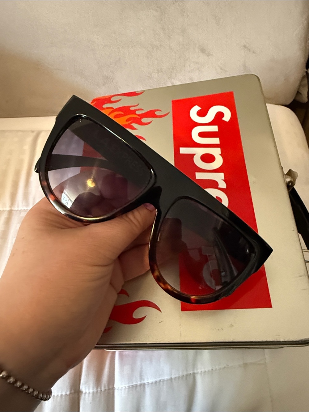 Oversized Two-Tone Gradient Sunglasses - Black to Tortoiseshell